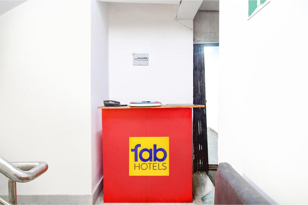 Fabexpress Royal Oak Hotel Liluah Ngoại thất bức ảnh